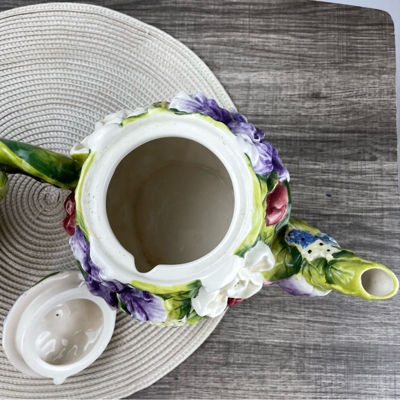 Ceramic Plant/Flower Themed Teapot & Pitcher Spring Summer Decor Homedecor - Picture 5 of 5